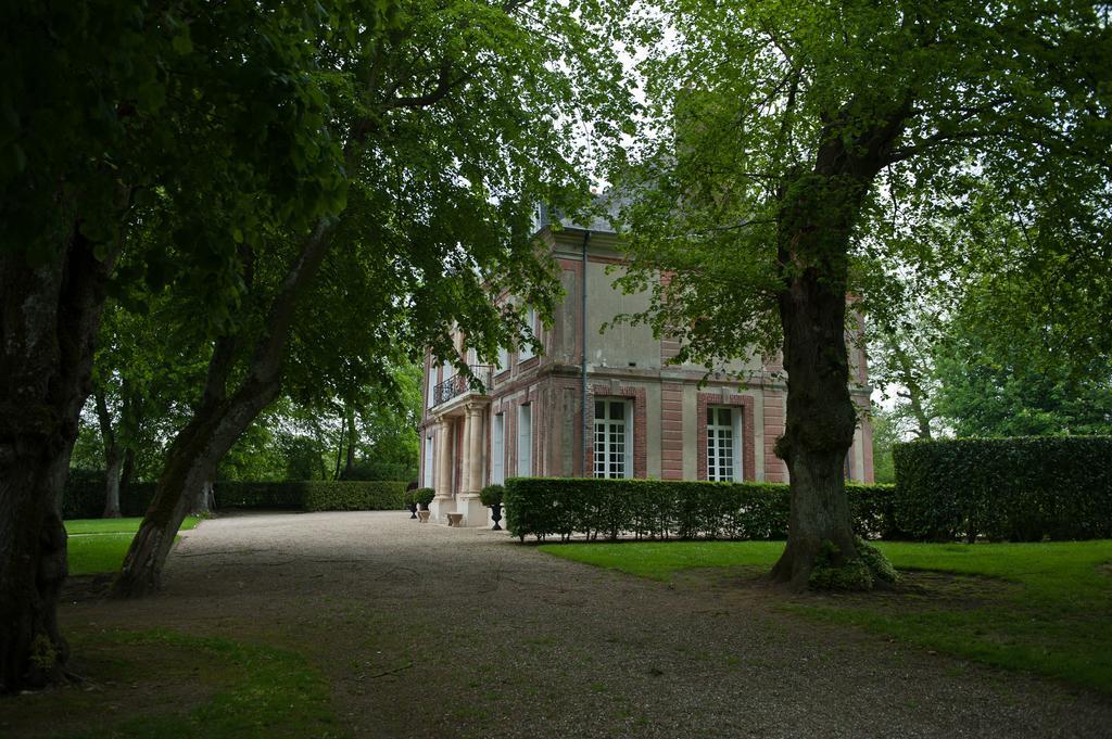 Готель Chateau De Maillot Bonneville-la-Louvet Екстер'єр фото